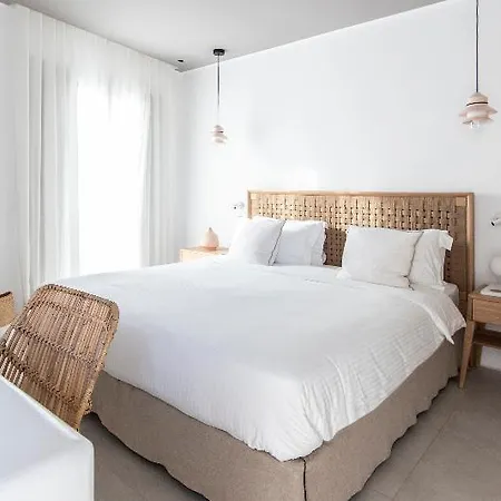Hotel Adorno And
